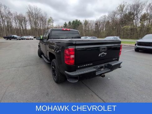 Used 2017 Chevrolet Silverado 1500 LT w/ Midnight Edition image 3