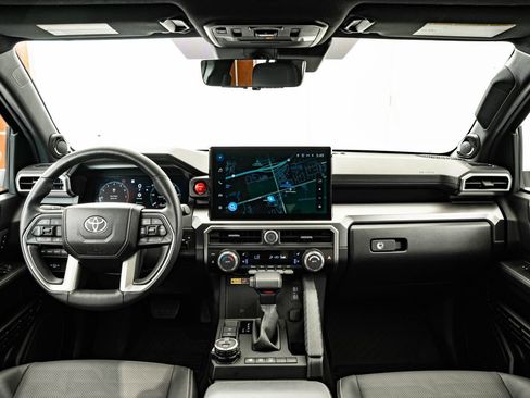 Used 2025 Toyota 4Runner TRD Off-Road Premium w/ Tow Technology Package AWD/4WD image 4