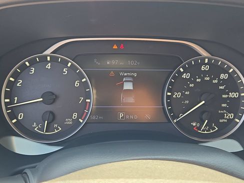 Used 2025 Nissan Frontier SV RWD image 10