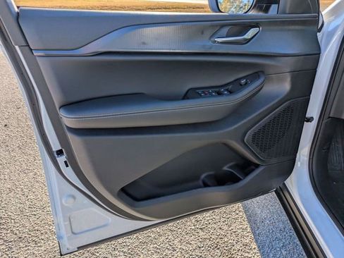 New 2025 Jeep Grand Cherokee Laredo RWD image 14