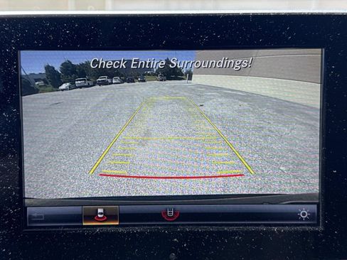 Used 2018 Mercedes-Benz GLC 300 image 27