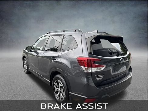 Used 2023 Subaru Forester Premium AWD/4WD image 3
