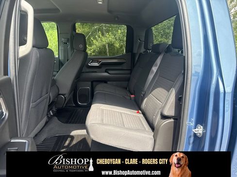 Used 2024 Chevrolet Silverado 1500 LT AWD/4WD image 15