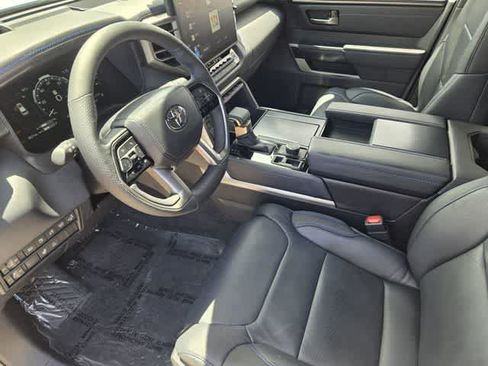 Used 2026 Toyota Sequoia Platinum AWD/4WD image 2
