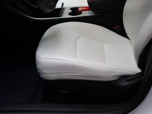 Used 2020 Tesla Model 3 Performance image 41