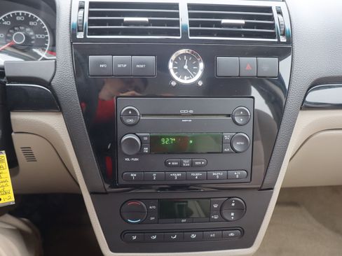 Used 2006 Ford Fusion SEL image 17