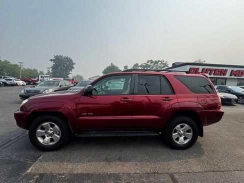 Used 2005 Toyota 4Runner SR5 AWD/4WD image 8