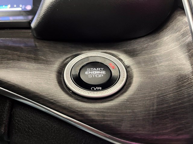 Used 2023 Jeep Grand Cherokee Overland AWD/4WD image 25