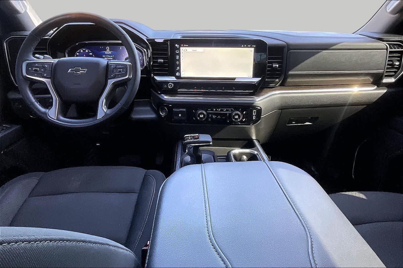 Used 2024 Chevrolet Silverado 1500 LT Trail Boss w/ Protection Package AWD/4WD image 15