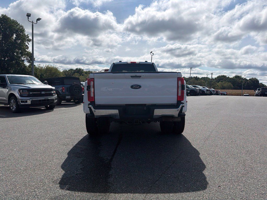 Used 2023 Ford F450 Lariat w/ Tow Technology Package AWD/4WD image 7