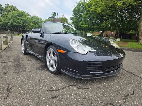Used 2004 Porsche 911 Turbo AWD/4WD image 2