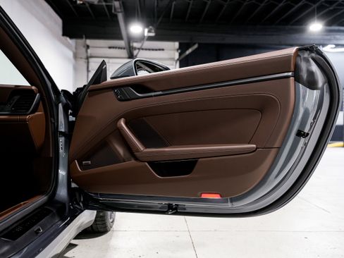 Used 2025 Porsche 911 Targa 4 GTS image 31