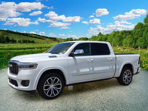 Used 2025 RAM 1500 Tungsten AWD/4WD image 2