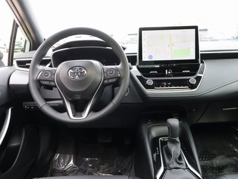 Used 2025 Toyota Corolla XSE image 19