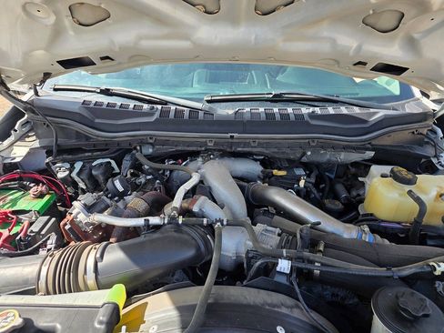 Used 2021 Ford F550 4x4 Regular Cab Super Duty image 14