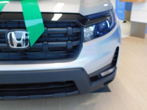 New 2025 Honda Ridgeline RTL+ image 8