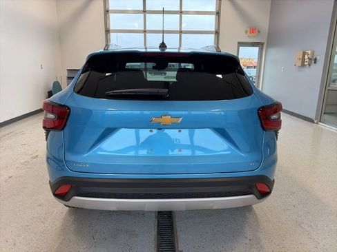 New 2026 Chevrolet Trax LT w/ Driver Confidence Package image 8