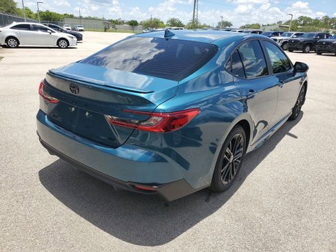 New 2025 Toyota Camry SE image 5