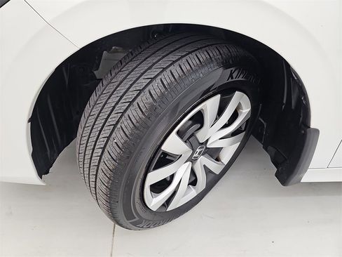 Certified 2023 Honda Civic LX image 34