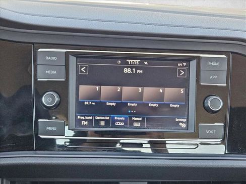 Used 2024 Volkswagen Jetta SE image 12