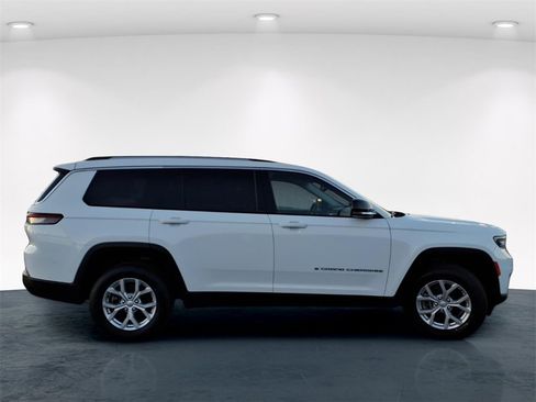 Used 2023 Jeep Grand Cherokee L Limited image 5