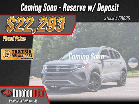 Used 2022 Volkswagen Taos SEL w/ Panoramic Sunroof Package FWD image 1