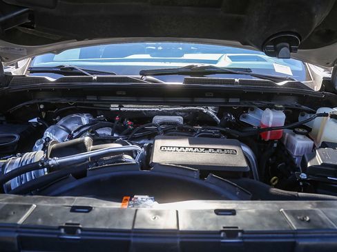 Used 2024 GMC Sierra 2500 AT4X image 25