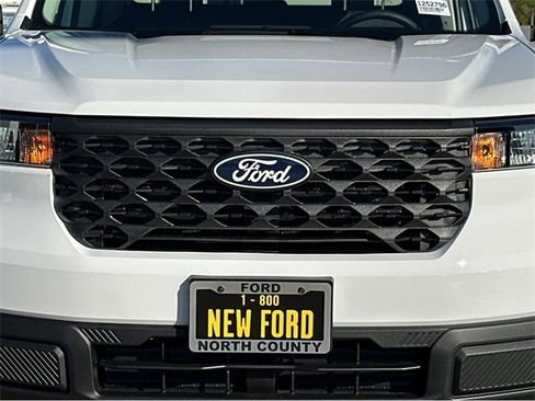 New 2025 Ford Maverick XL image 40