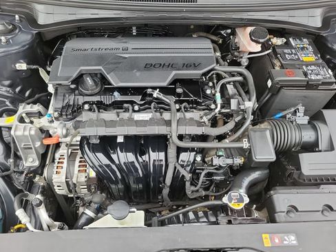 Used 2021 Hyundai Elantra SEL FWD image 30