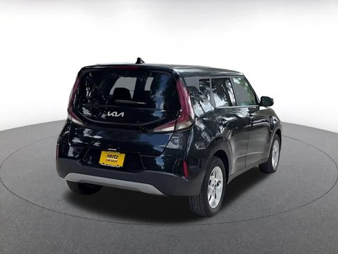 Used 2025 Kia Soul LX w/ LX Technology Package FWD image 15