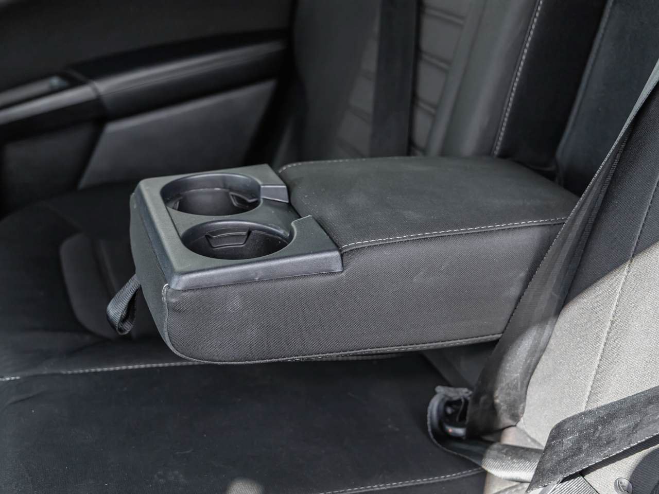 Used 2020 Ford Fusion SE FWD image 20