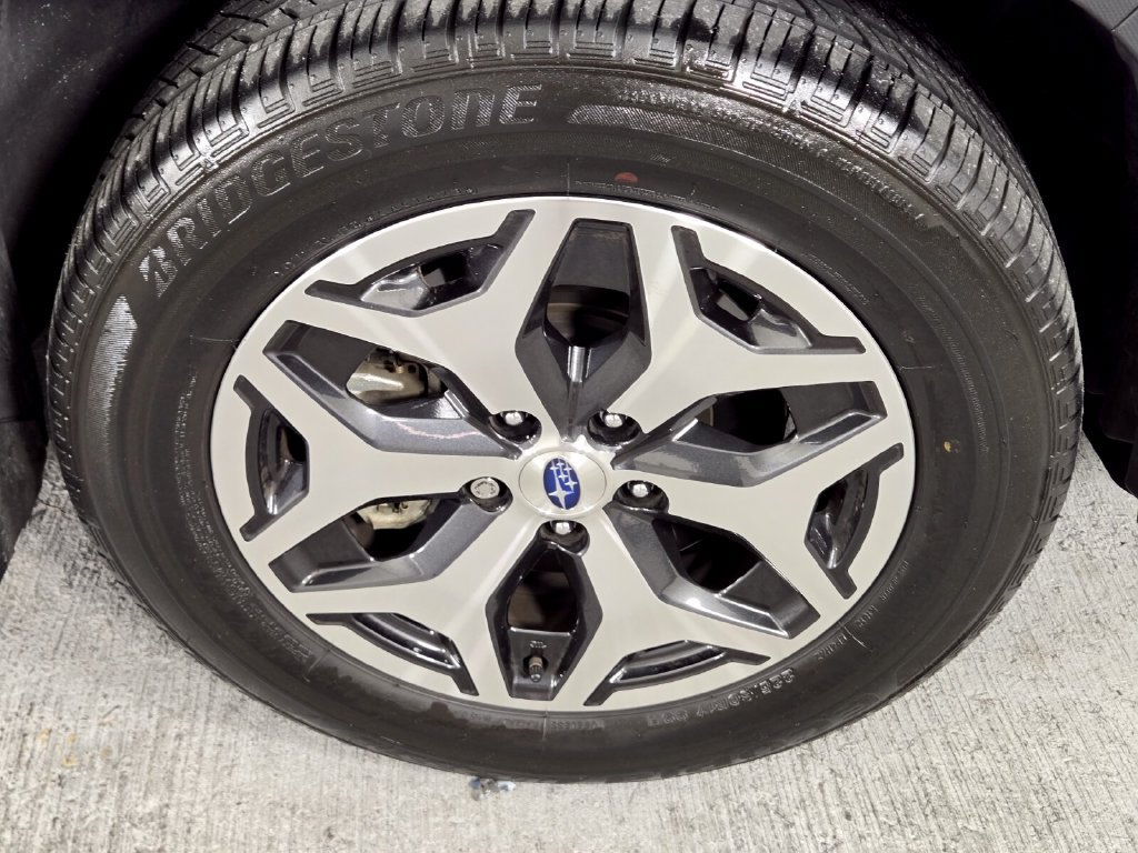 Certified 2023 Subaru Forester Premium AWD/4WD image 9