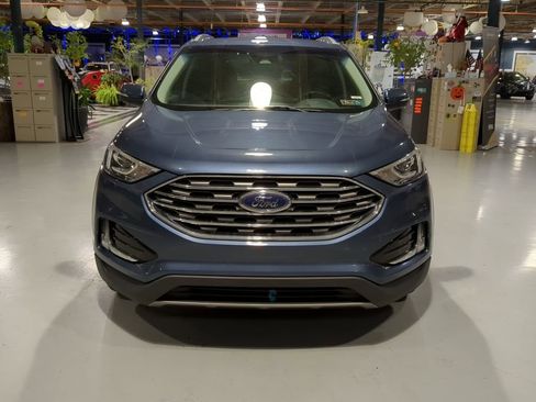 Used 2019 Ford Edge SEL w/ Equipment Group 201A image 2