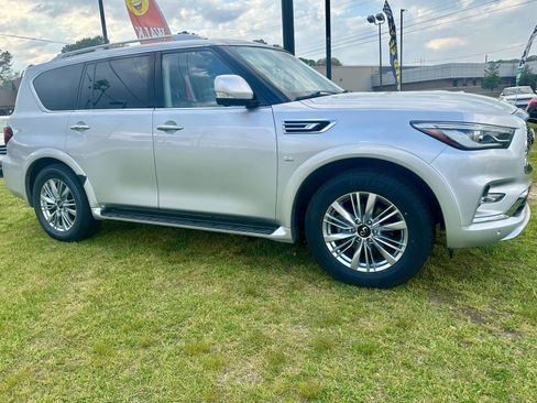 Used 2019 INFINITI QX80 Luxe image 2