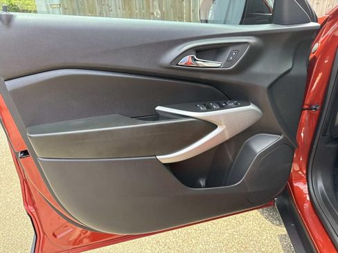 Used 2024 Chevrolet Trax RS w/ Driver Confidence Package FWD image 21