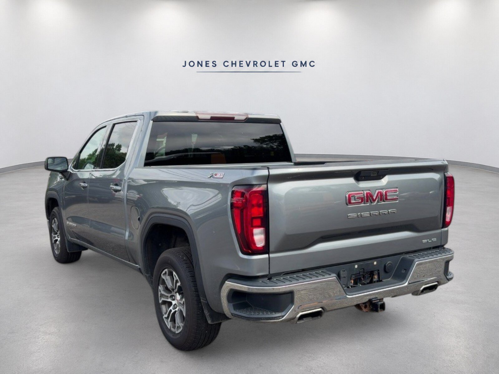 Used 2019 GMC Sierra 1500 SLE w/ SLE Value Package AWD/4WD image 6