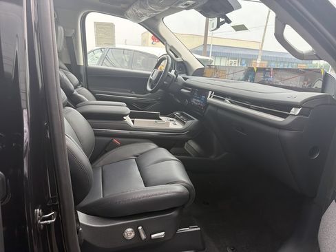 New 2027 Lincoln Navigator Reserve AWD/4WD image 7