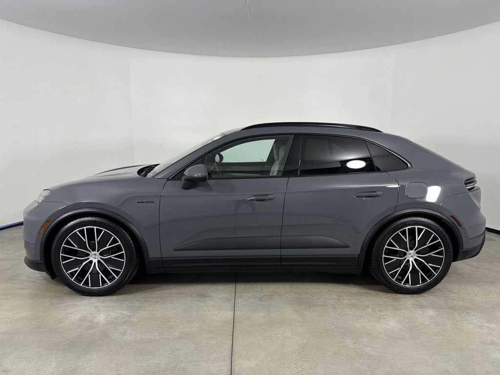 Certified 2025 Porsche Macan Electric RWD image 2