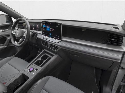 New 2026 Volkswagen Tiguan SE R-Line AWD/4WD image 11