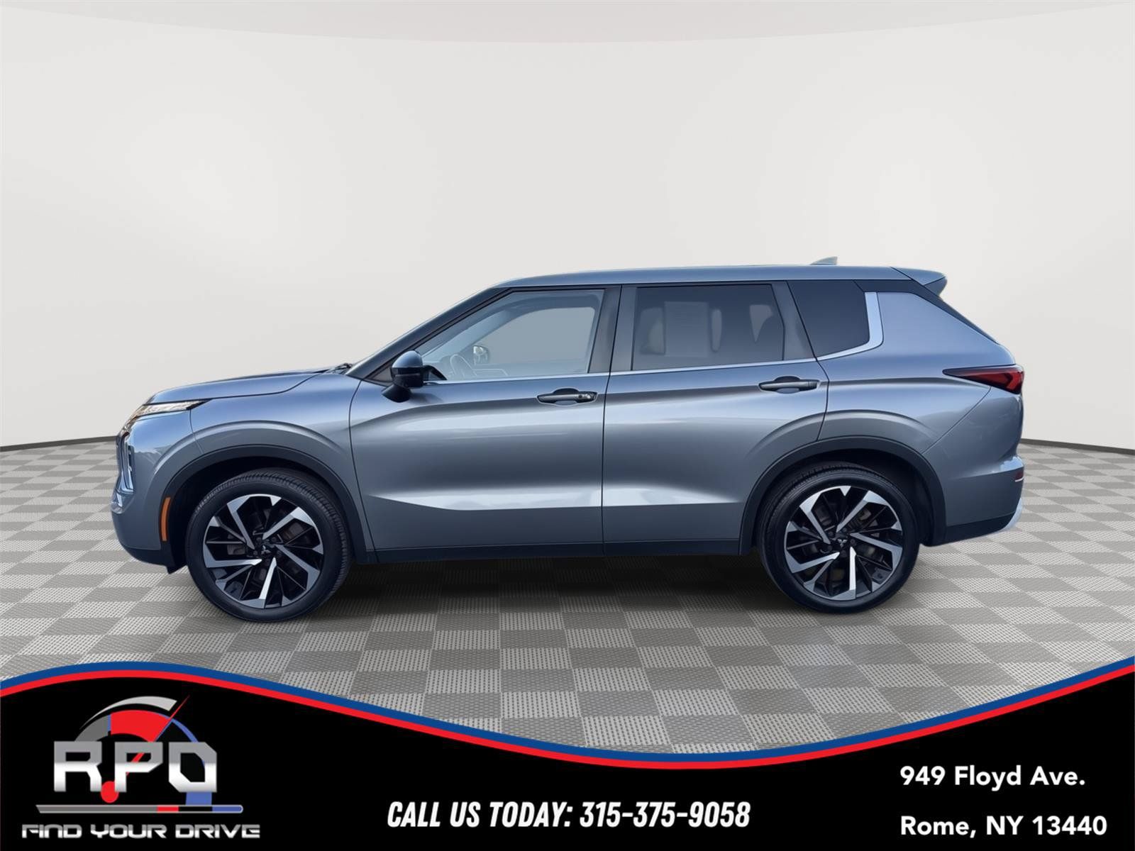 Used 2022 Mitsubishi Outlander SE AWD/4WD image 2