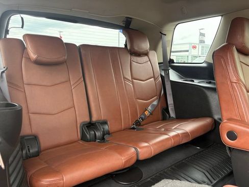 Used 2016 Cadillac Escalade Premium AWD/4WD image 16