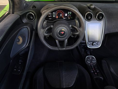 Used 2018 McLaren 570S Spider image 41