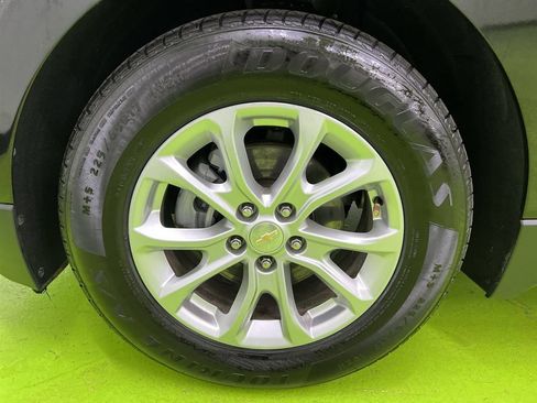 Used 2020 Chevrolet Equinox LT FWD image 14
