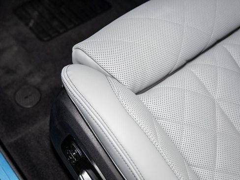 New 2026 BMW X5 xDrive40i w/ Climate Comfort Package image 17