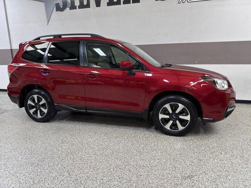 Used 2017 Subaru Forester 2.5i Premium w/ All-Weather Package image 43