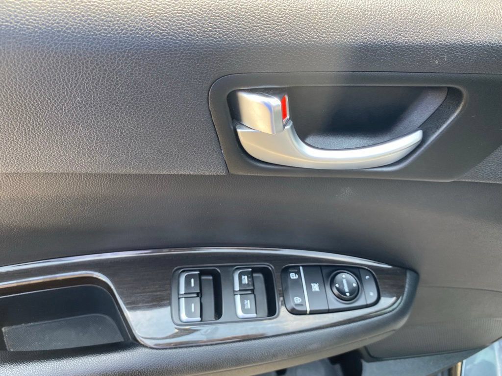 Used 2020 Kia Optima EX FWD image 23