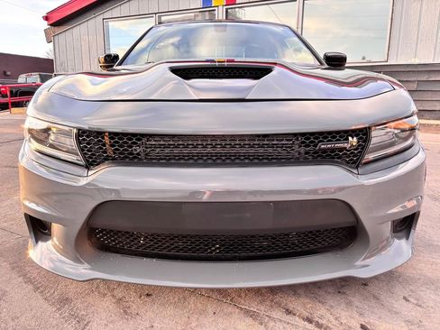 Used 2018 Dodge Charger R/T Scat Pack image 3