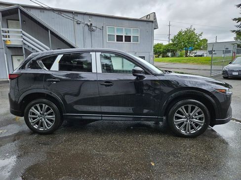 New 2025 MAZDA CX-5 Signature image 4