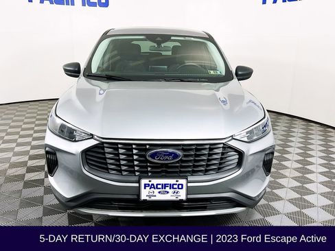 Used 2023 Ford Escape Active image 3