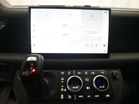 Used 2025 Land Rover Defender 110 S AWD/4WD image 6
